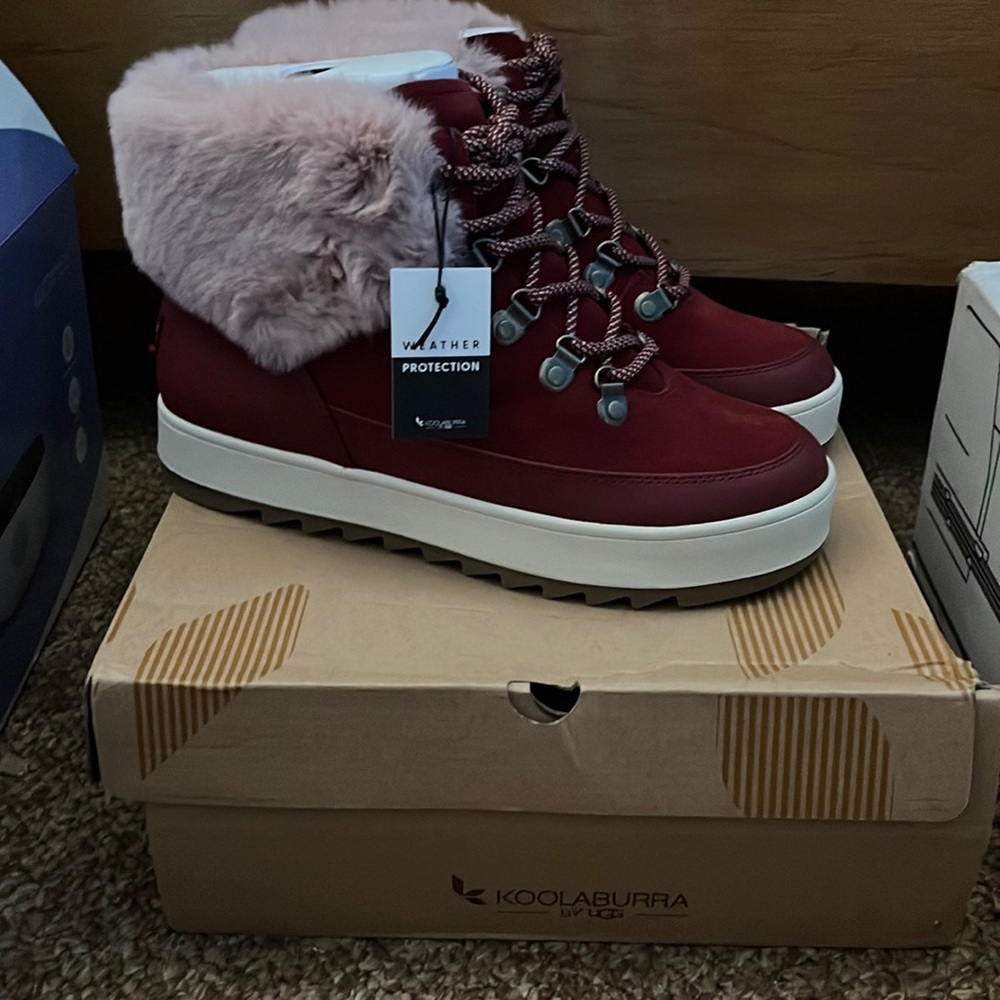 Koolaburra by UGG W Tynlee Lace-Up Womens 8 Waterproof Insulated Shoes NWB